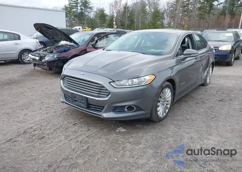 2013 Ford Fusion Hybrid Se из США, поврежденный, VIN 3FA6P0LU0DR205835